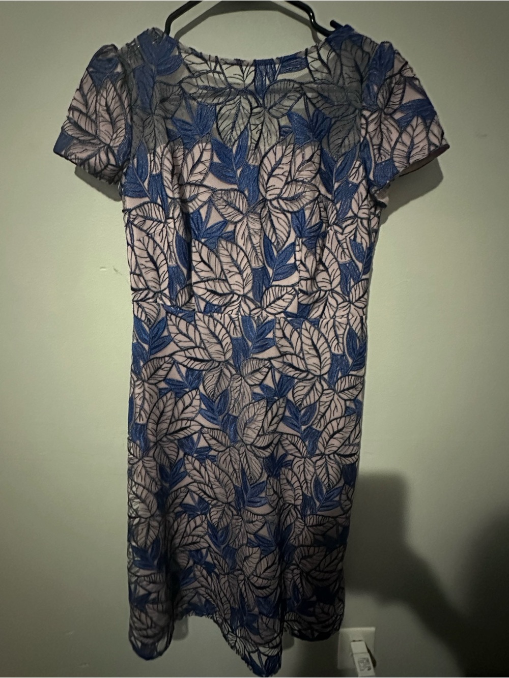 JS Collections Leaf Embroidered Mesh Midi Dress in a Size 4.